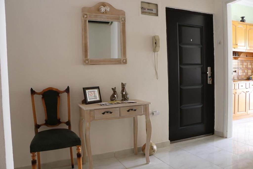 Mary Kavala Apartment ภายนอก รูปภาพ