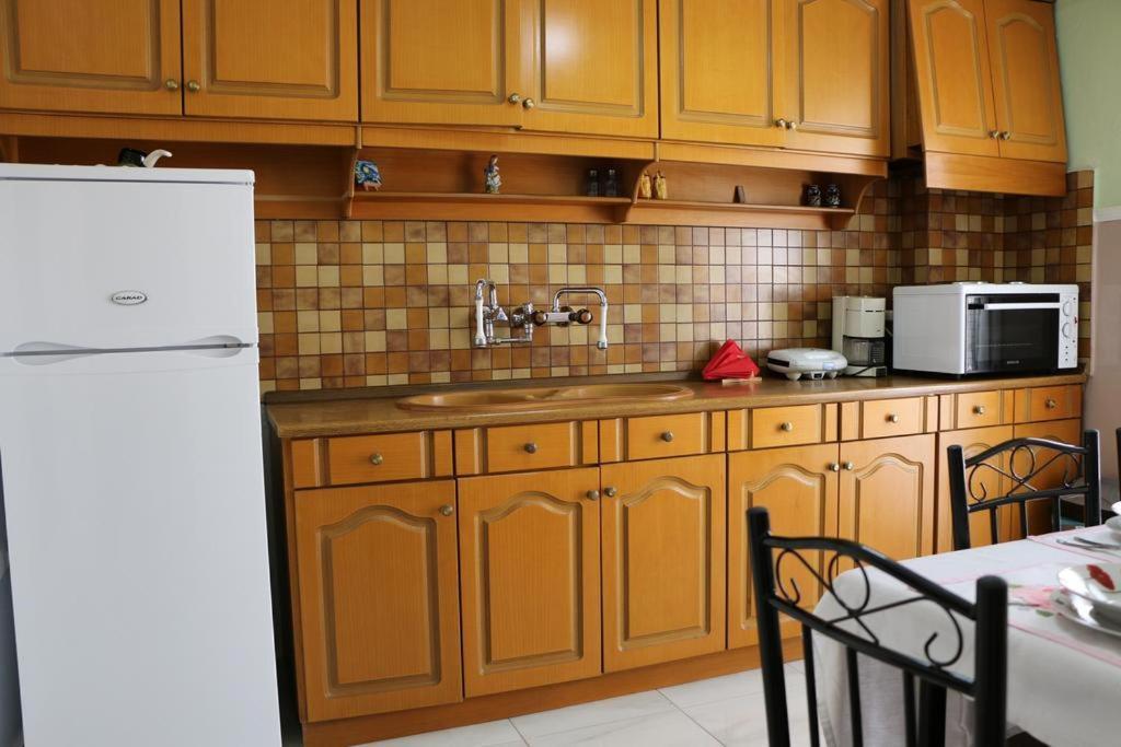 Mary Kavala Apartment ภายนอก รูปภาพ